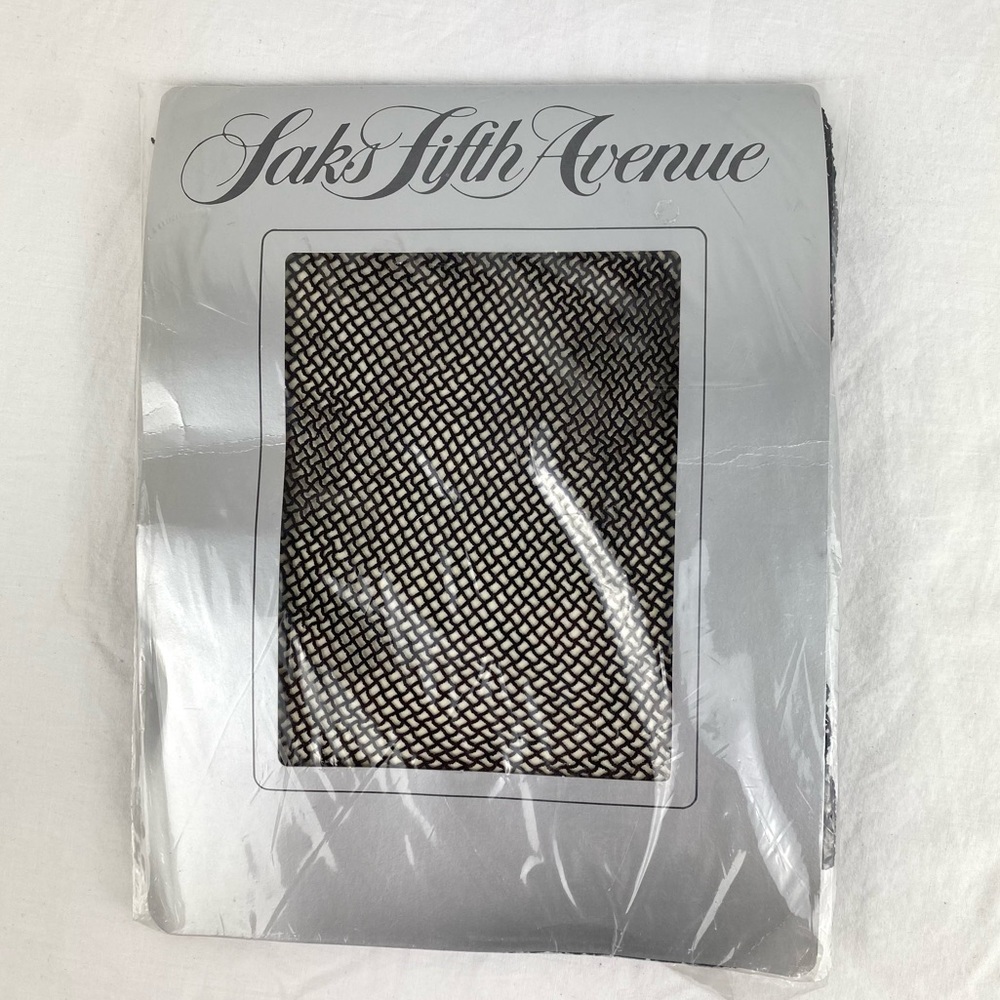 Vintage Fishnet 100% Nylon Stockings Saks Fifth Avenue Black NOS